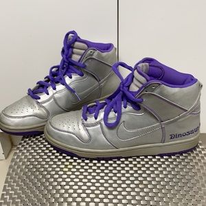 Nike SB Dinosaur Jr vintage sneaker